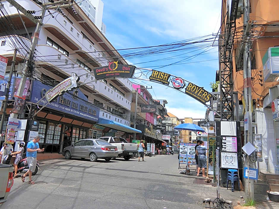 crystal suites pattaya