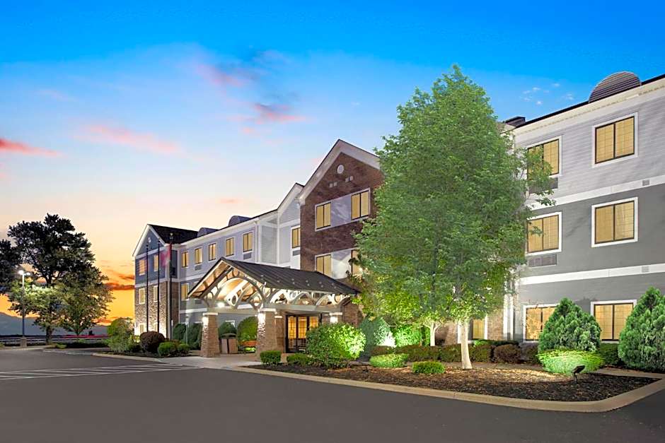 Staybridge Suites Williamsville - Buffalo