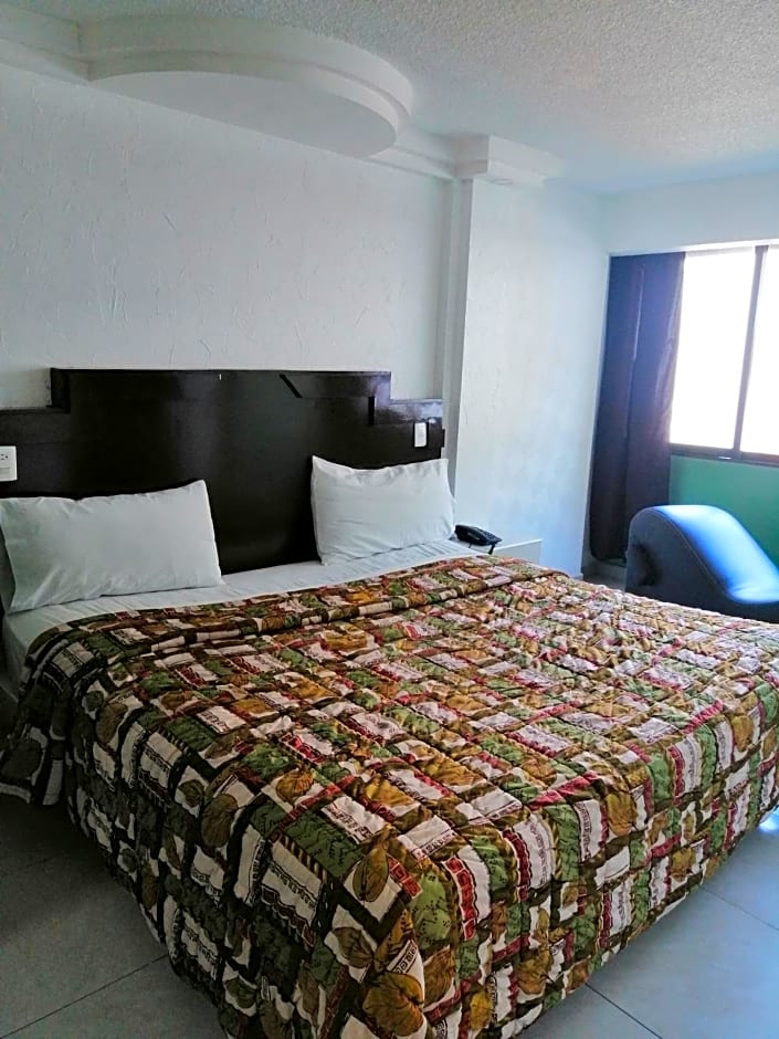 MOTEL OASIS mexico