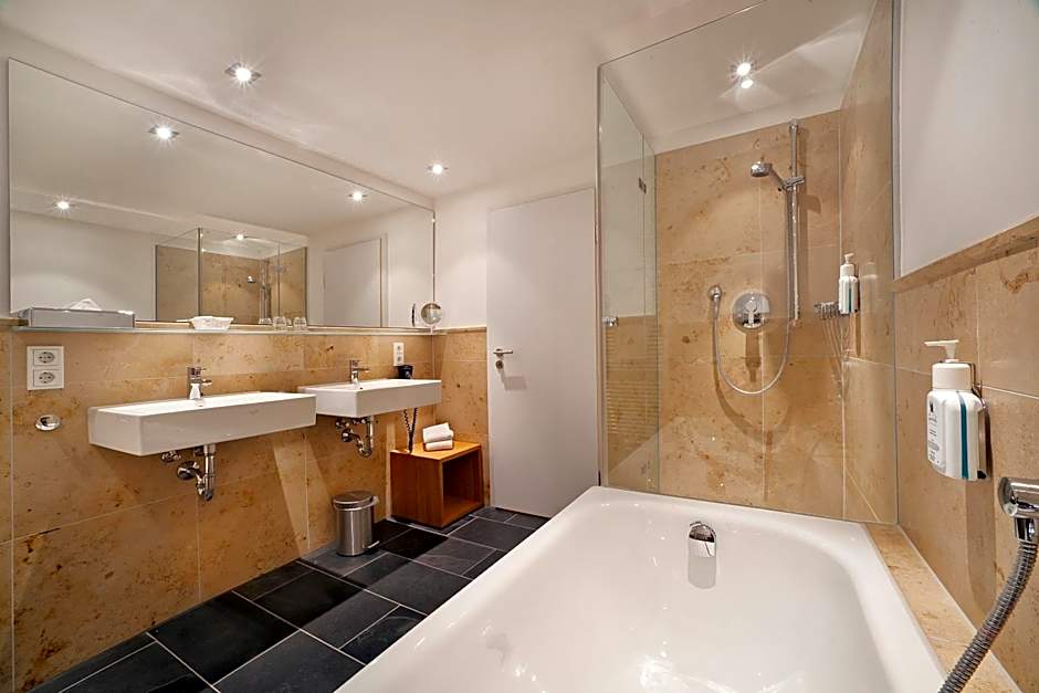 AKZENT Brauerei Hotel Hirsch