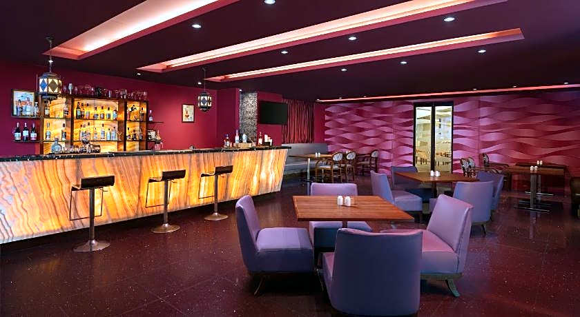 Vivanta Vijayawada, MG Road