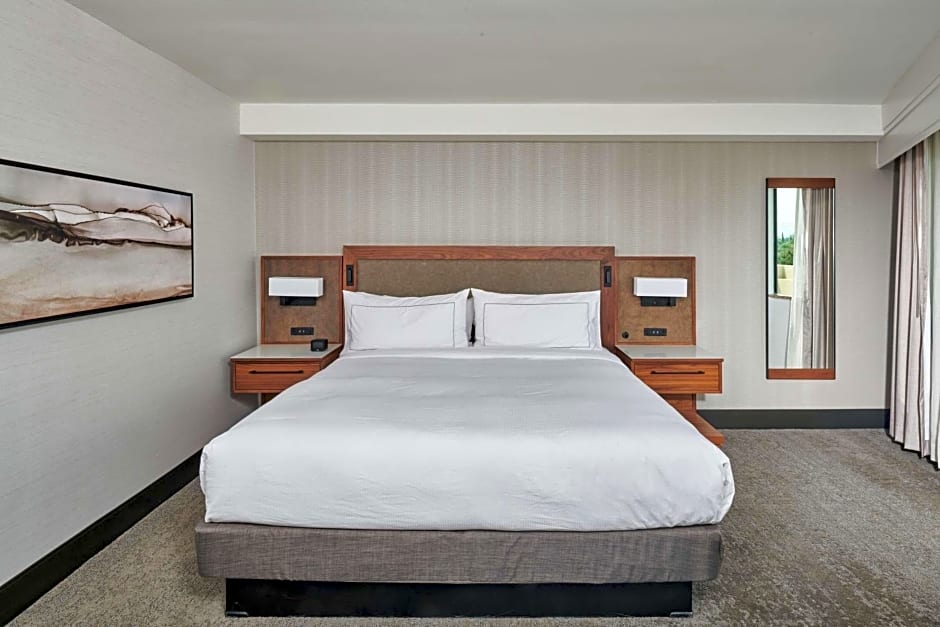 DoubleTree By Hilton Fullerton
