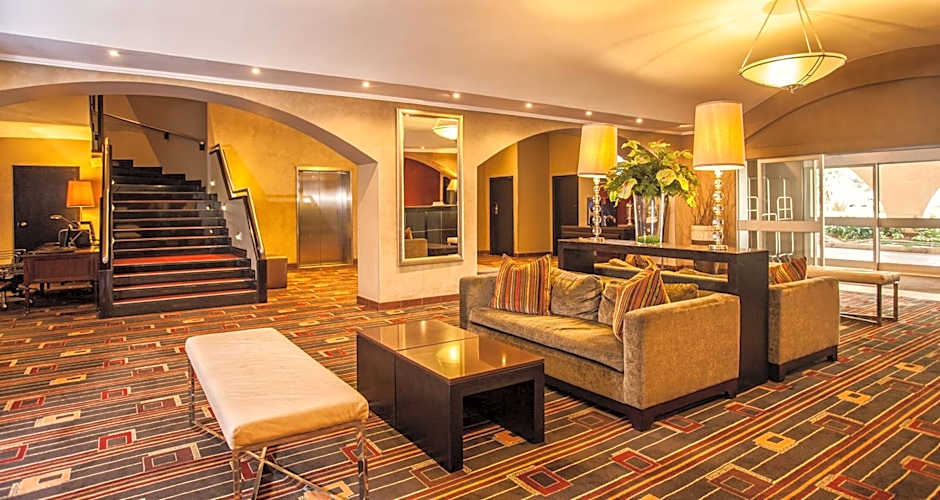Garden Court Or Tambo International Airport
