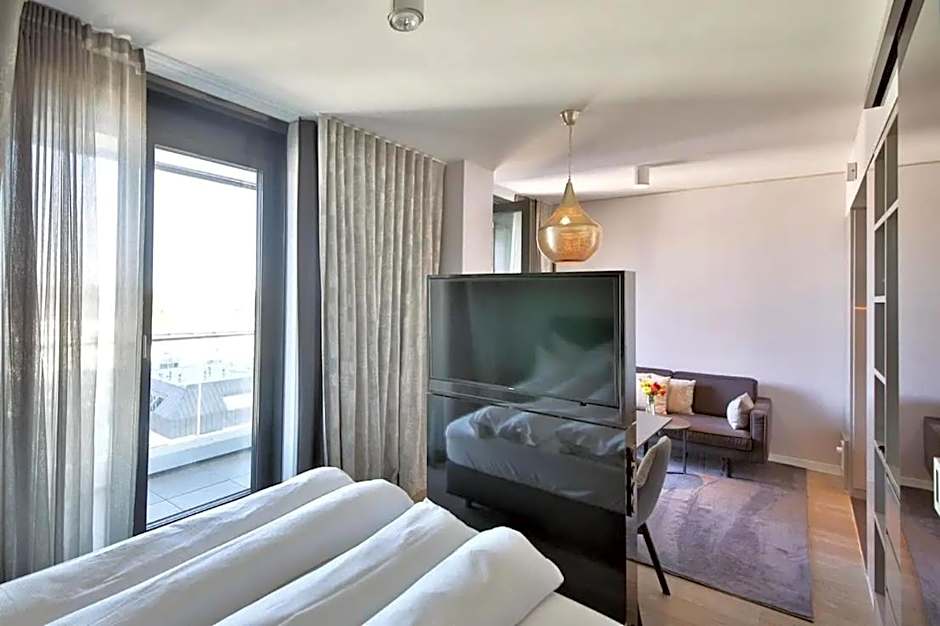 Sky Aparthotel