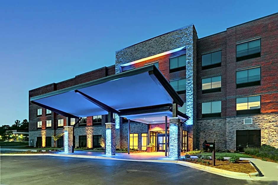 Holiday Inn Express & Suites - Winston - Salem SW - Clemmons, an IHG Hotel