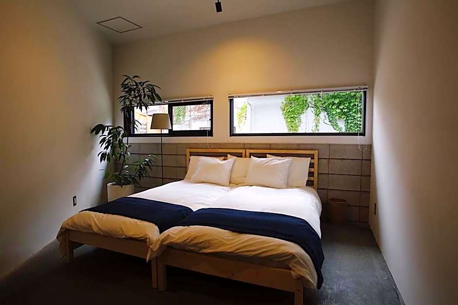 hostel mog