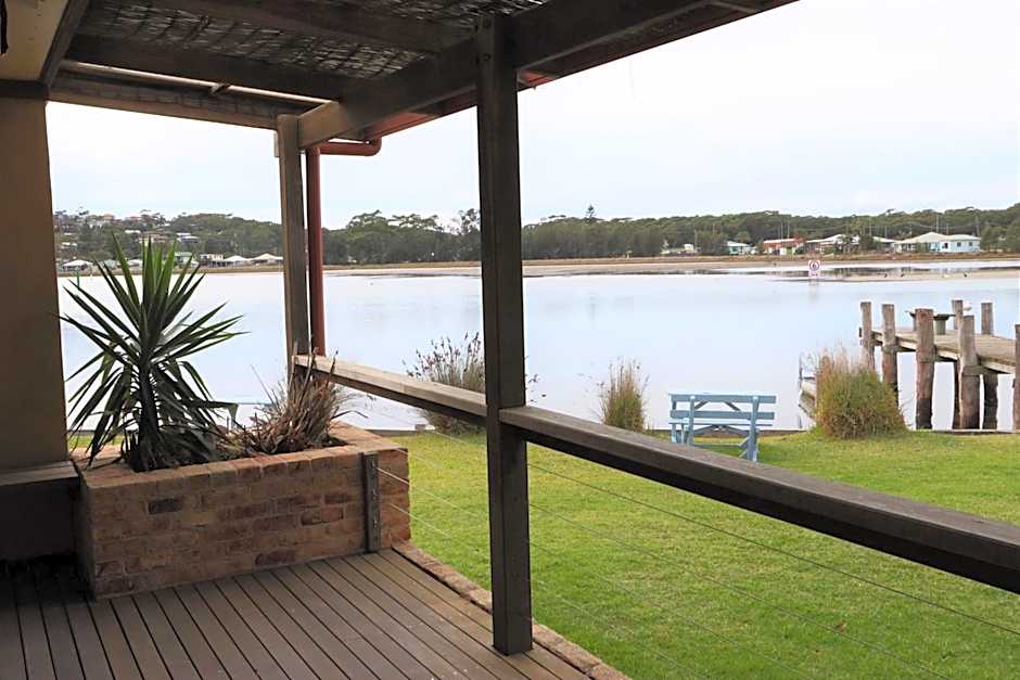 Lake Edge Apartments