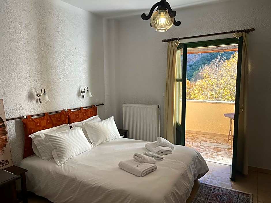 Muntenia Inn Apartments and Suites