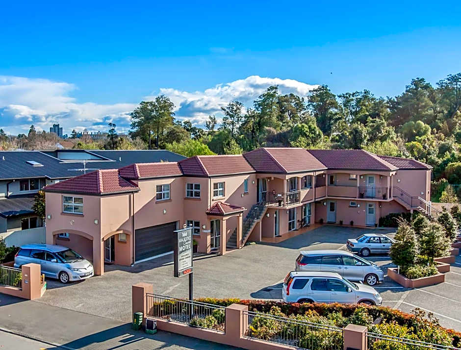 166 Majestic Court Motel