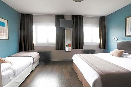 Family Room (5 Adults)