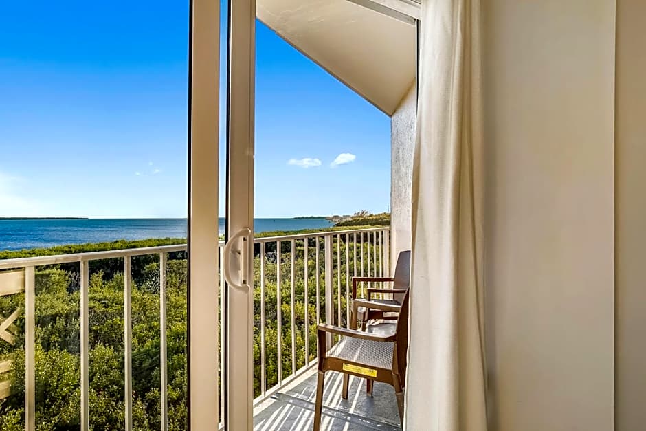 Ocean Pointe Suites at Key Largo