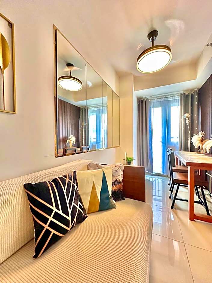 Mall of Asia MOA S Residences , IKEA Pasay , NAIA Airport , Manila Bay