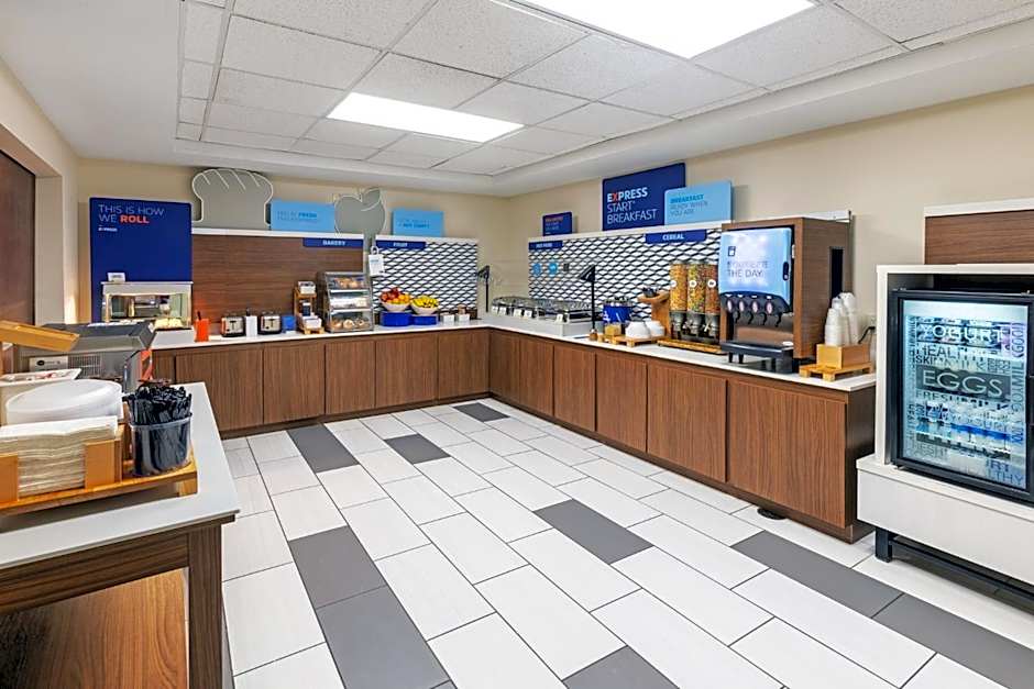 Holiday Inn Express Hotel & Suites Laredo-Event Center Area By IHG