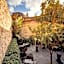 Olivia Plaza Hotel