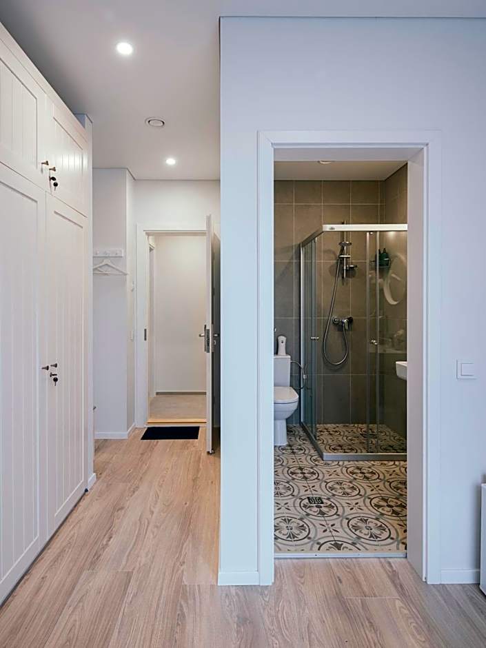 J14A I Rooms & Apartments AUTOMATED SELF CHECK-IN