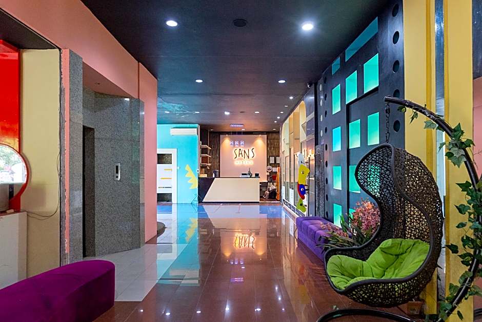 Sans Hotel International Surabaya
