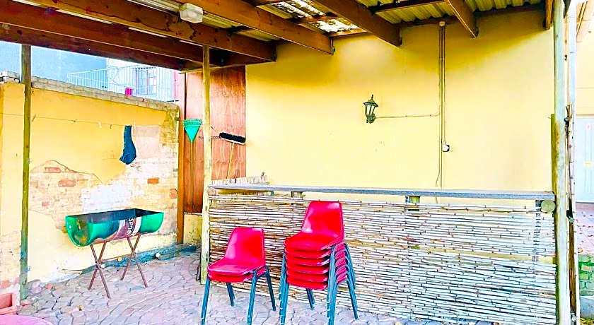 Jikeleza International Backpacker Lodge