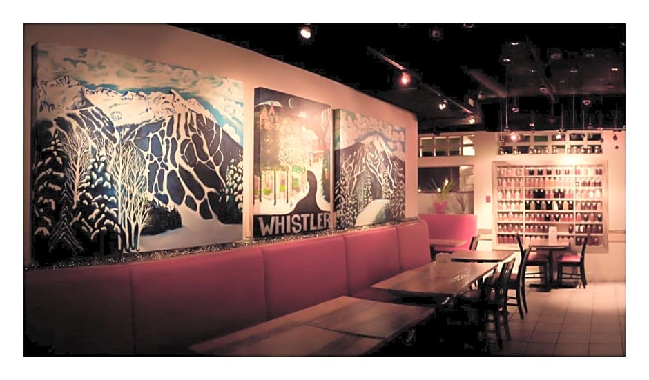 Pinnacle Hotel Whistler