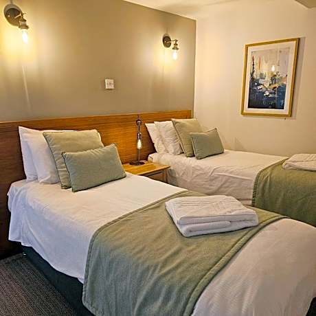 Family Room (Pet Friendly)