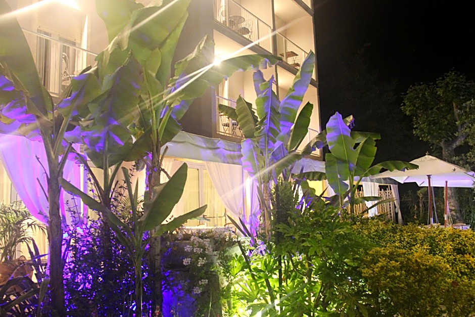 Hotel Bijou