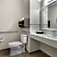 Best Western Plus Waller Hotel