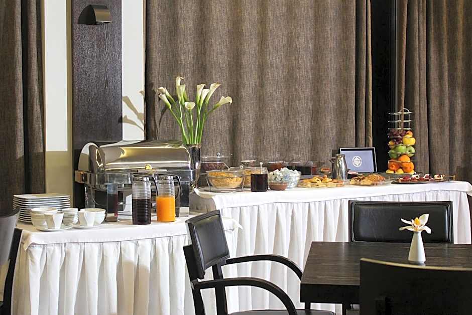 Galaxy Art Hotel