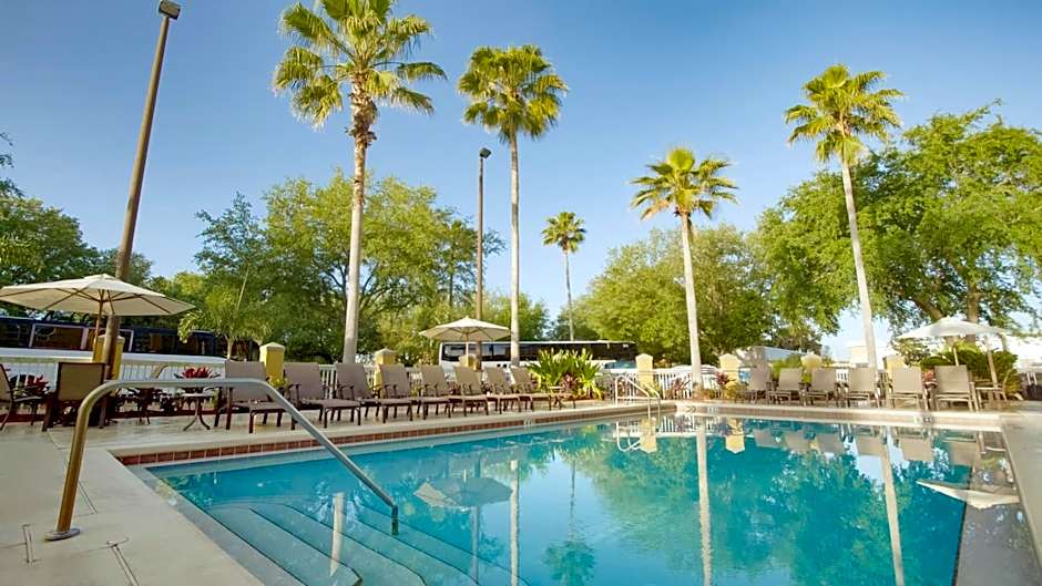 Galleria Palms Orlando - Free Theme Park Shuttles