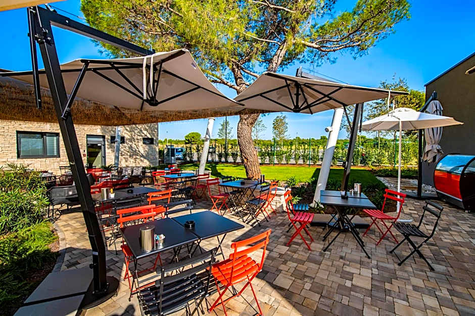 Arena Grand Kazela Camping Homes