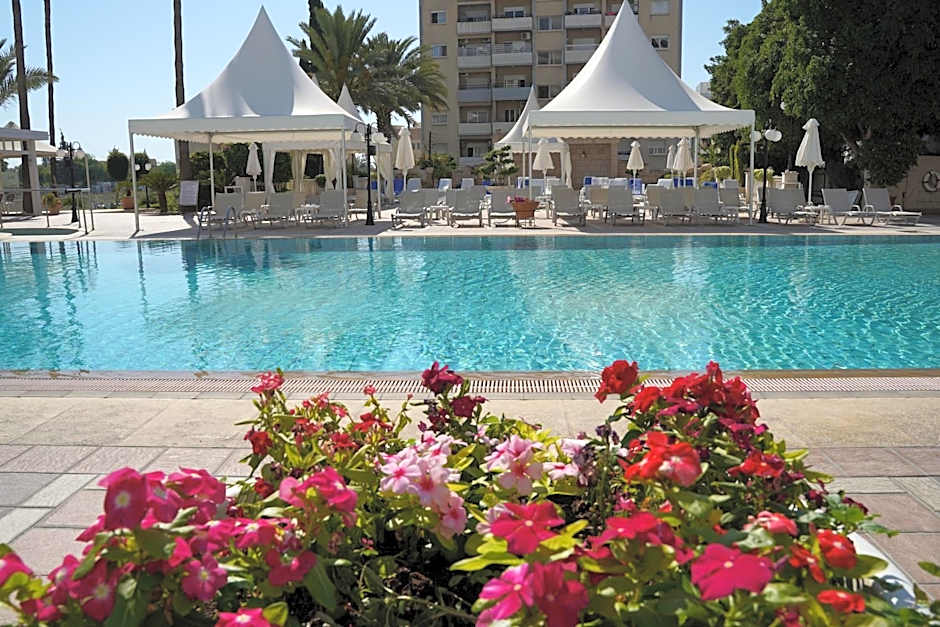 Ajax Hotel