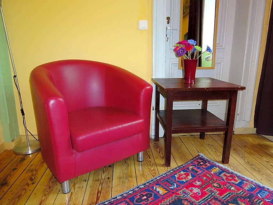 Hummel Hostel - Historische Stadtvilla mit Garten