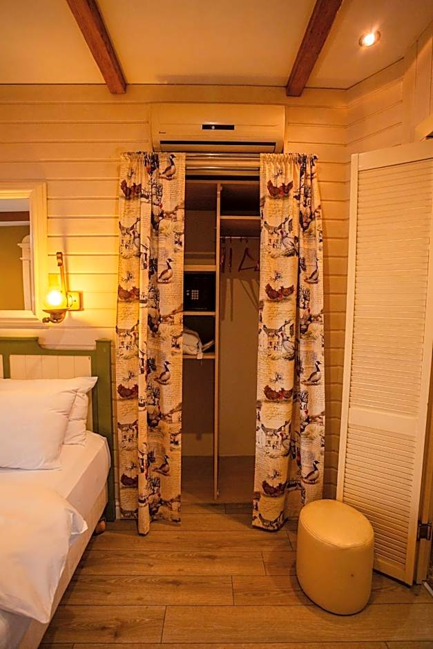 Piazza Boutique Hotel