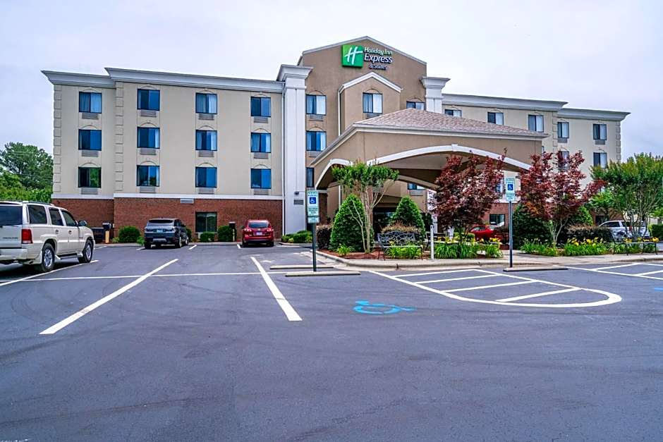 HOLIDAY INN EXPRESS & SUITES ROANOKE RAPIDS By IHG