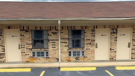 Luxury Inn Forrest City