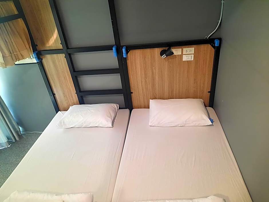 SLEEP TO FLY HOTEL & HOSTEL suvarnabhumi airport
