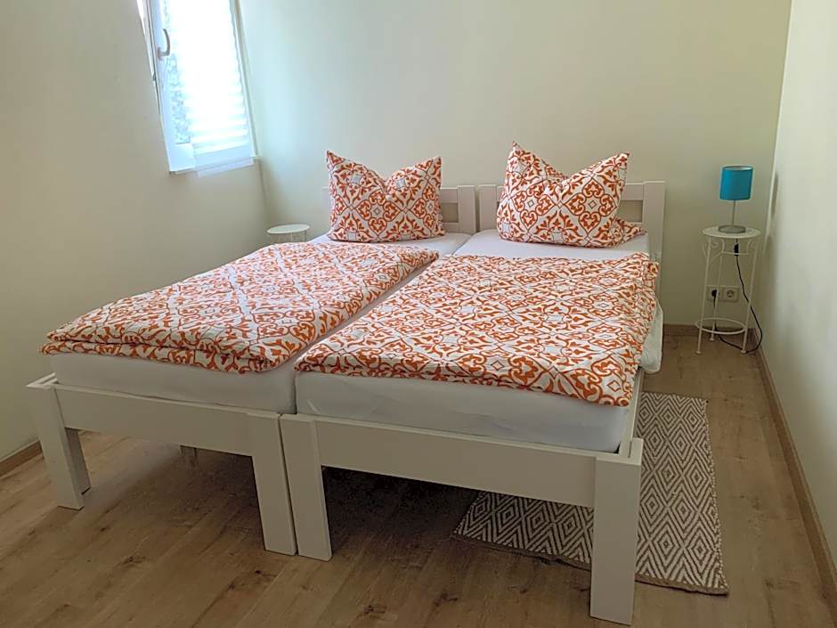 die Senfbude - wunderschöne Apartments für 4 Personen mit Terrasse & Stellplatz