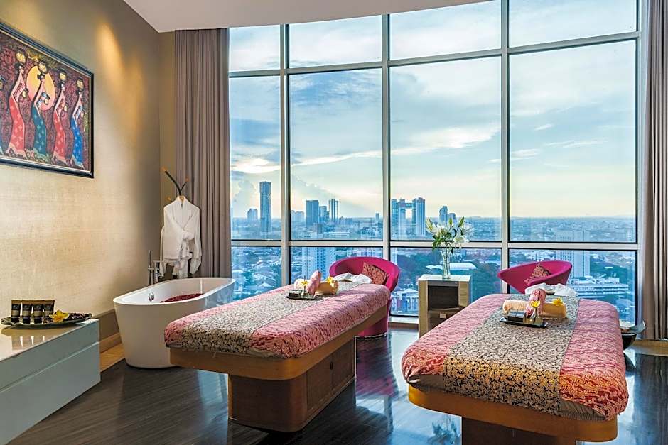 Hotel Ciputra World Surabaya