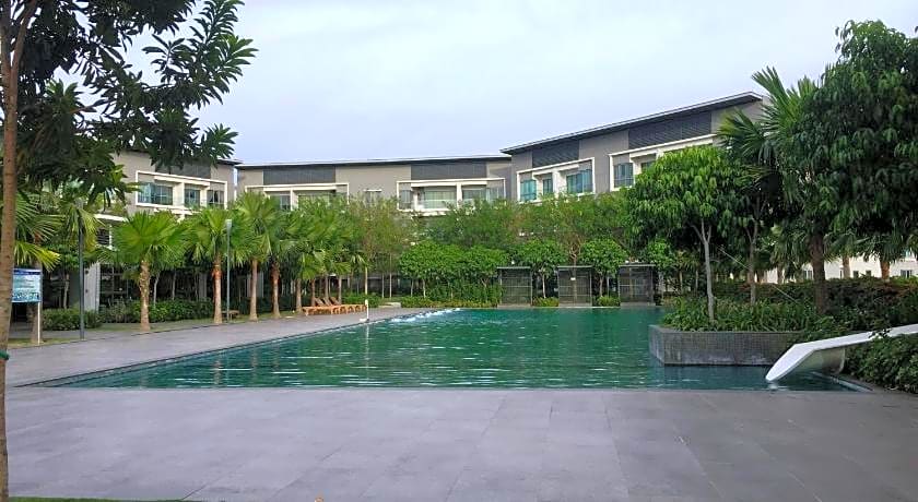 Borneo Coastal Residence @ Imago Mall