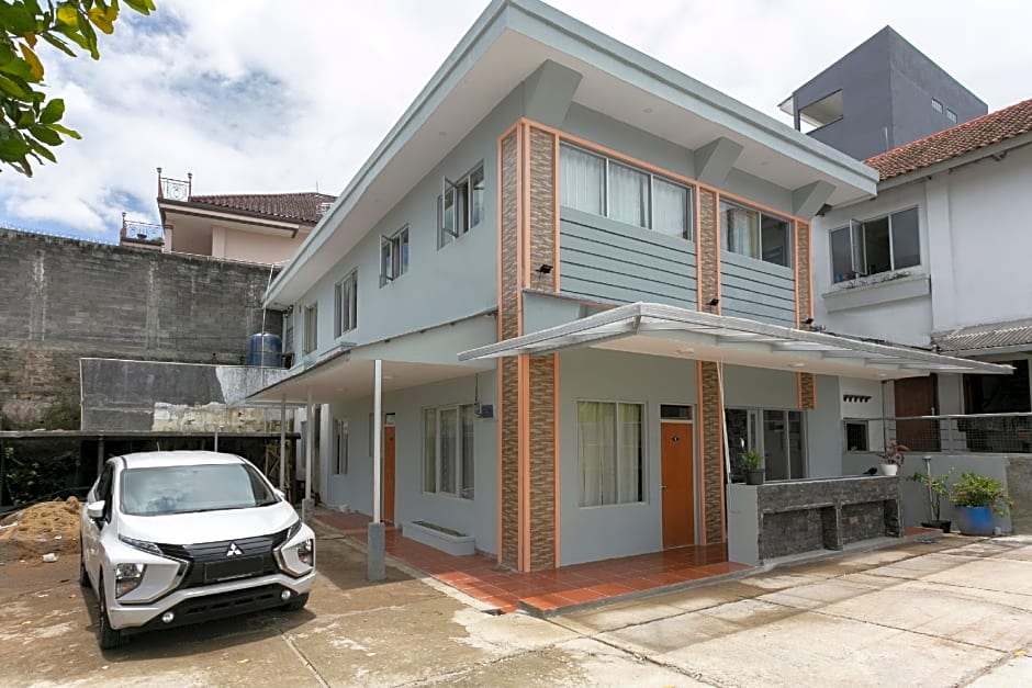 Super OYO Collection O 3130 D'Valley View