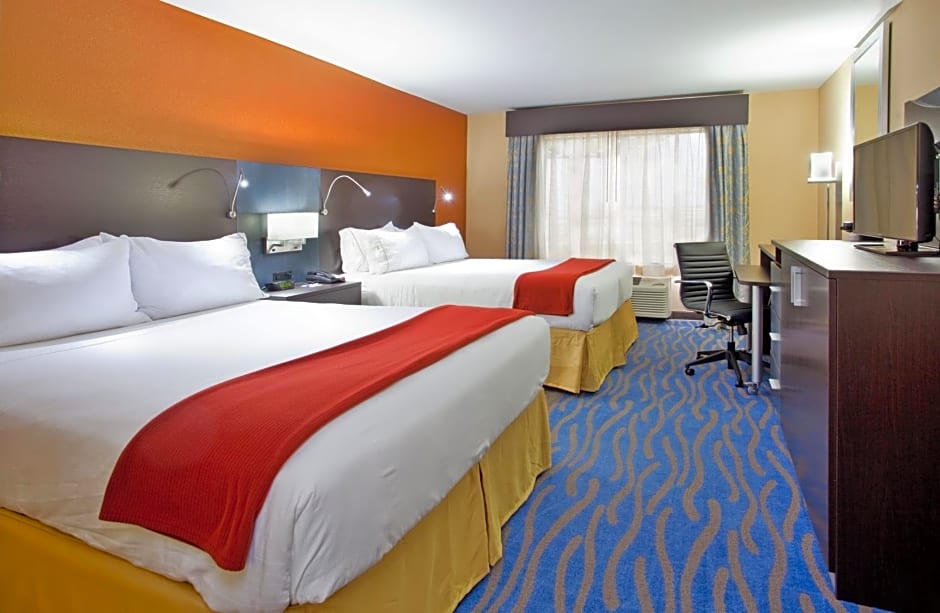 Holiday Inn Express Hotel & Suites St. Louis - NE Lambert Field