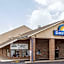 Days Inn By Wyndham Nashville North/Opryland Area