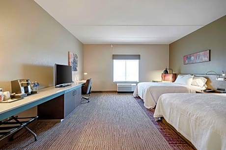 Queen Room with Two Queen Beds - Mobility Access