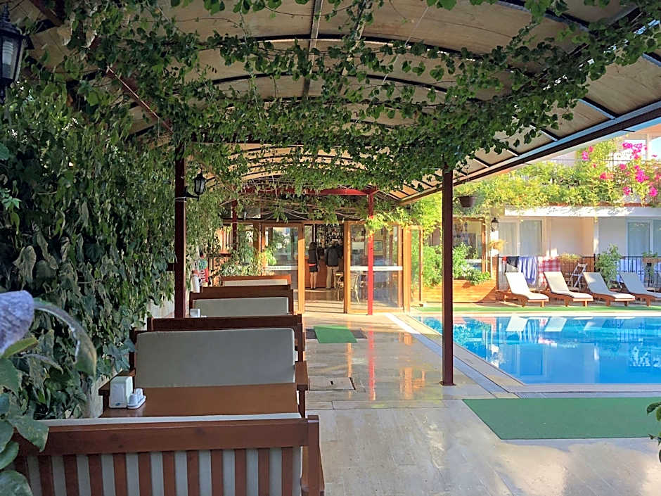 Ten Apart Hotel