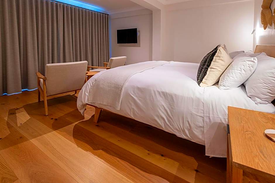 Hide-Away Guest House