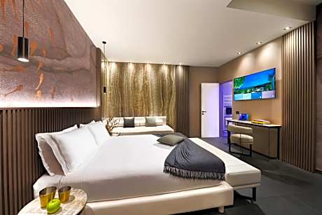 Premium Suite