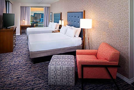 2 Queens 1 Bedroom Suite
