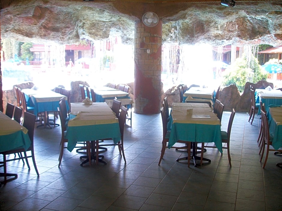 Grand Aquarium Apart