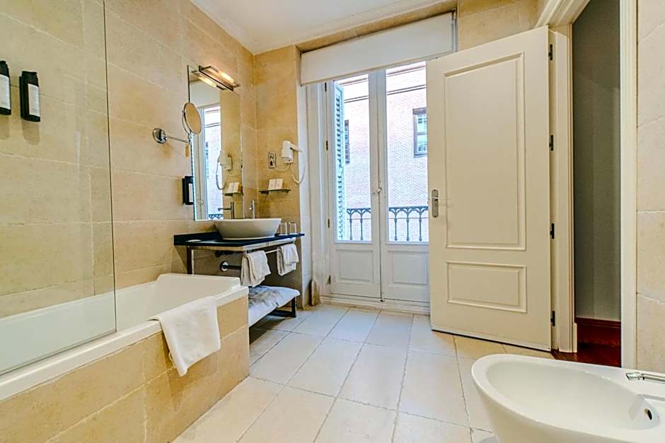 ITC Infantas by Soho Boutique