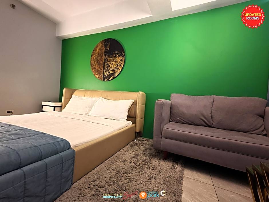 Photo 1 of 7 of Premier 1 King Bed