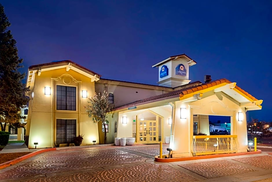 La Quinta Inn & Suites by Wyndham Farmington