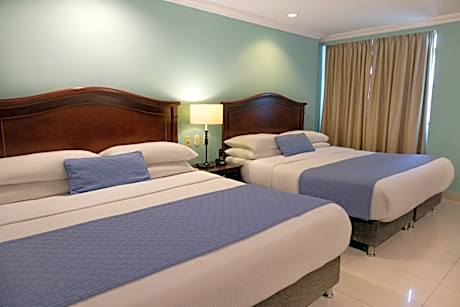 studio suite 2 king bed